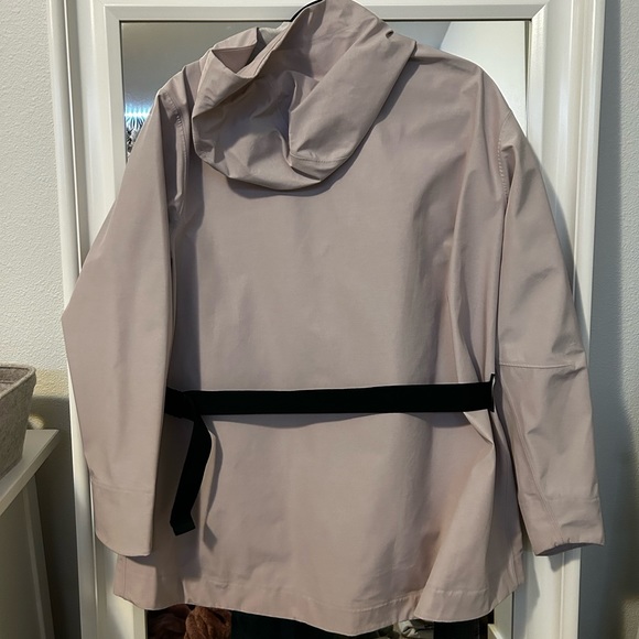 Nike rain jacket - Picture 7 of 7